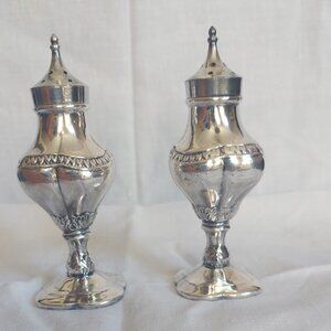 Vintage silver salt & pepper shakers